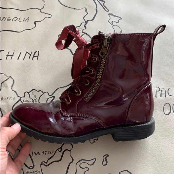 Girls Boots - Picture 2 of 5